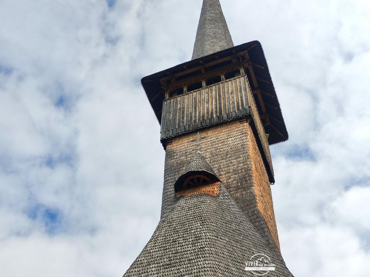 Iglesia de madera del Monasterio de Barsana (Maramures, Rumanía)