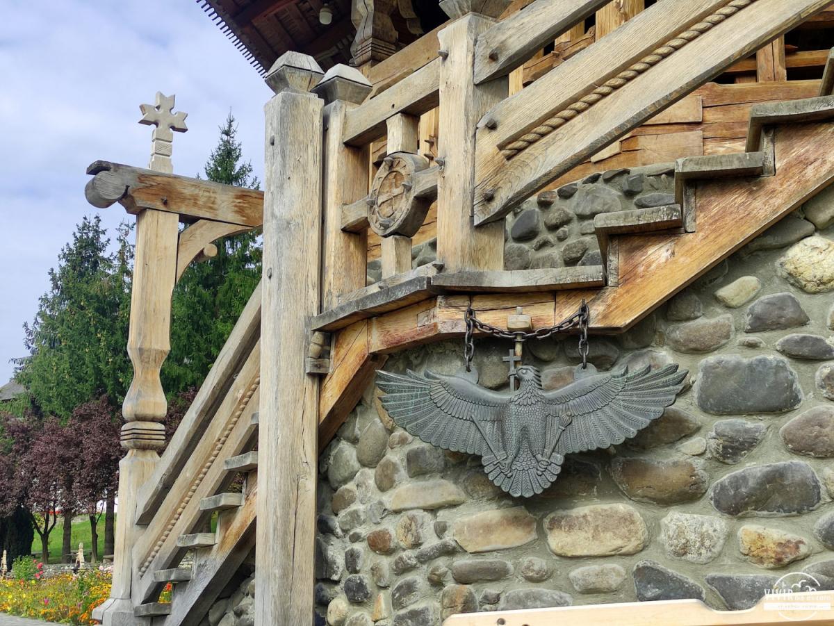 Detalle águila en el Monasterio de Barsana (Maramures, Rumanía)