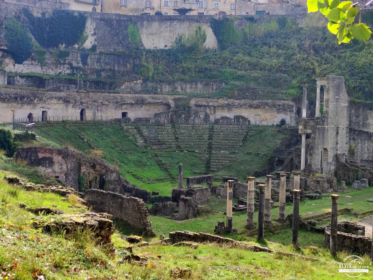 Anfiteatro romano de Volterra (La Toscana, Italia)
