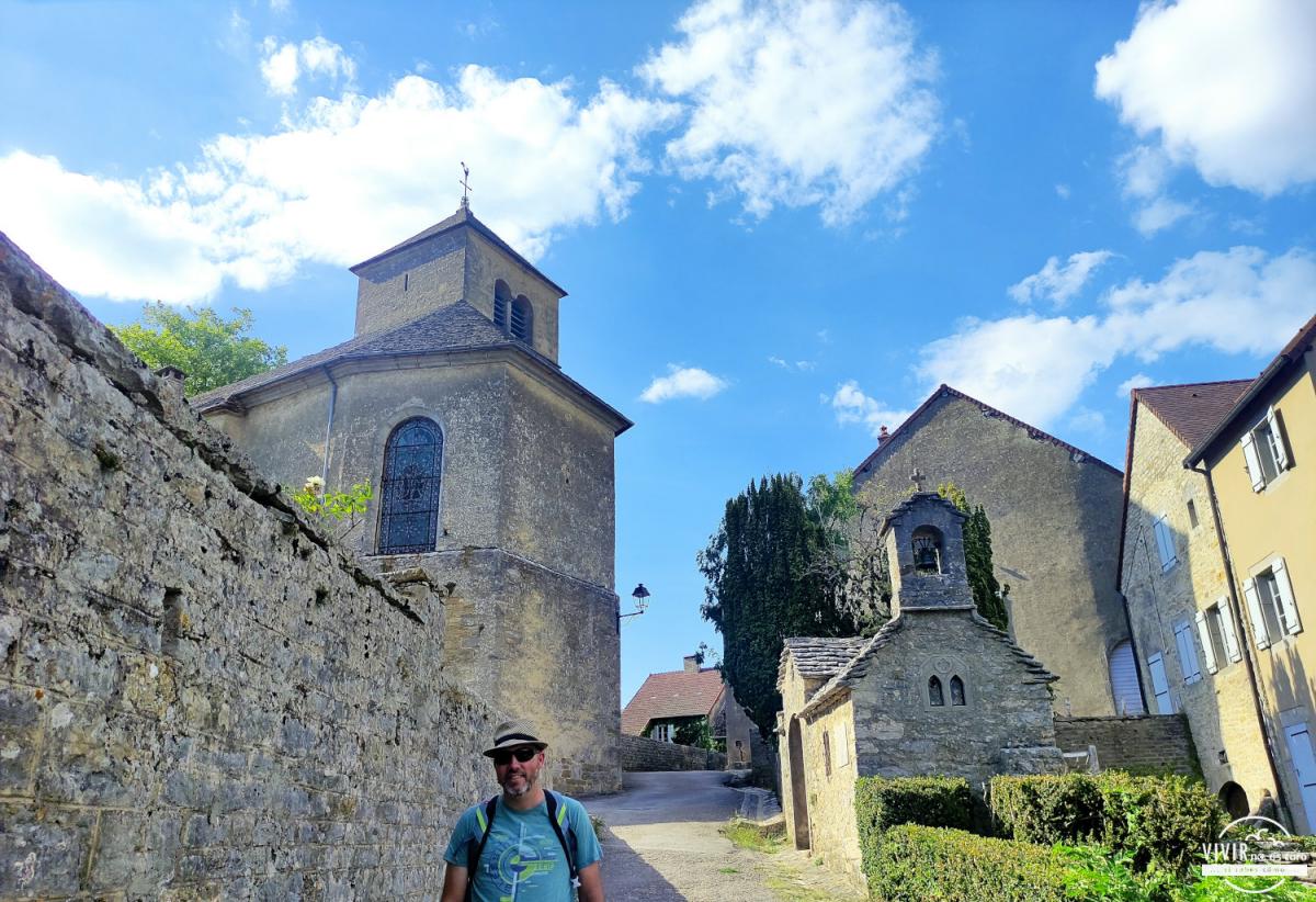 Capilla junto a la Iglesia Sain-Pierre del Château-Chalon