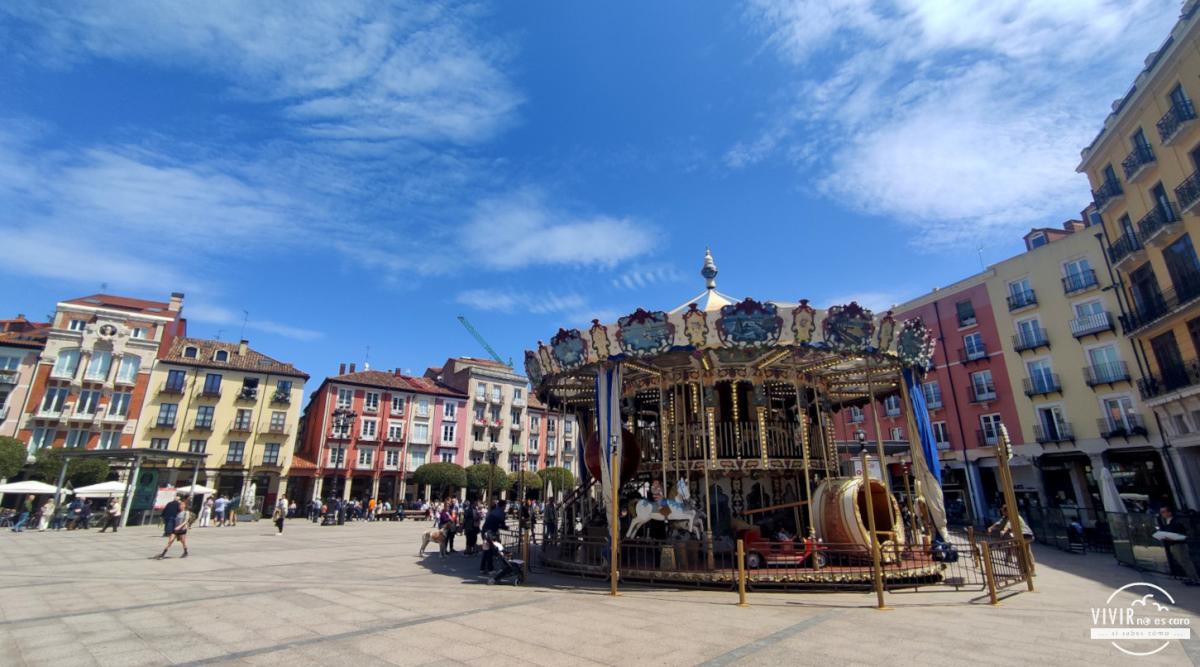 Tiovivo en la Plaza Mayor de Burgos